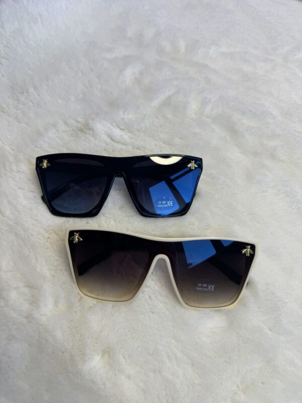 'Melody' square bee Sunglasses- in 2 colours - Image 2
