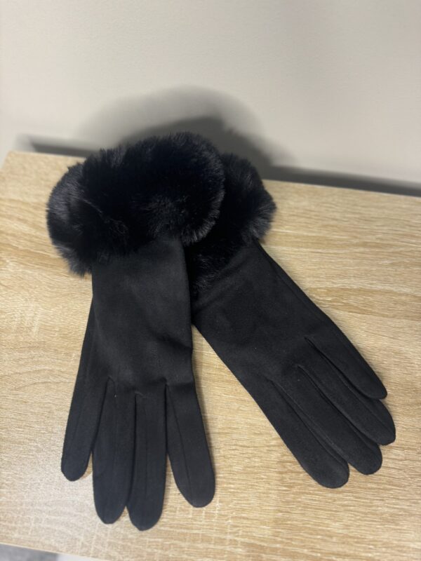 'Kelsie' Suede and Faux Fur Trim Gloves - Image 5