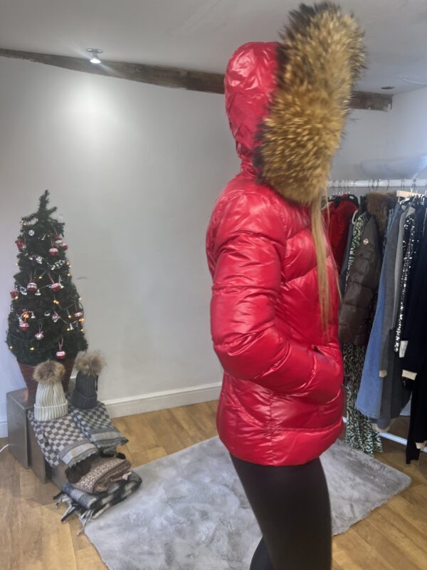 'Carol' Red Shiny Puffer Coat with Real Fur Trim - Image 4